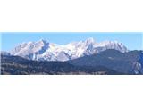 Kranjska reber (Kašni vrh) - Kašna planina Krajši izsek panoramskega posnetka; lepo Grintovec, potem pa ...